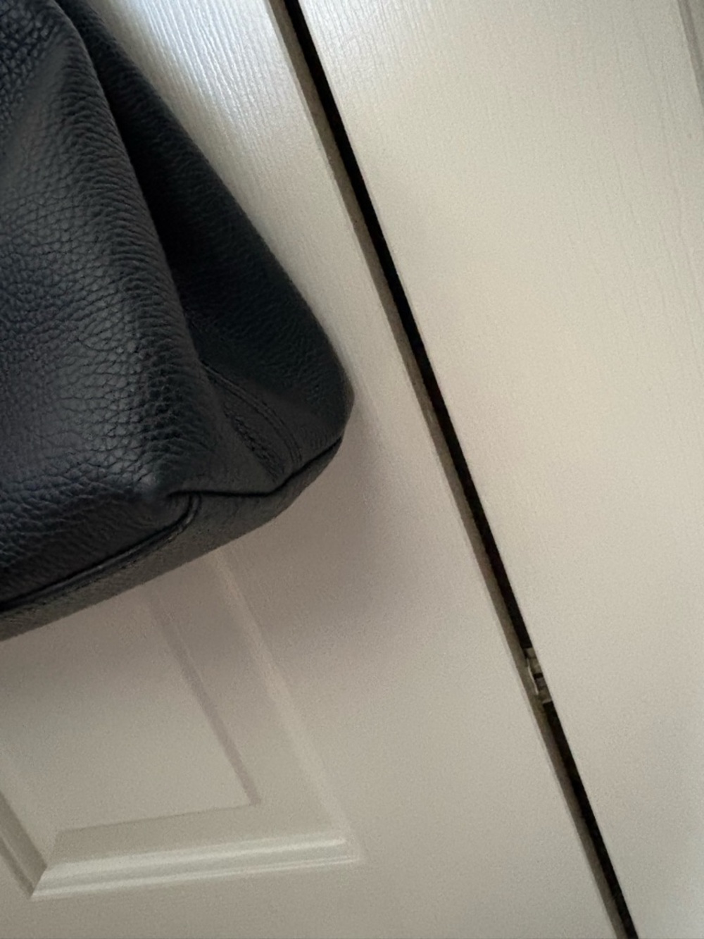 Gucci Black Soho Leather Shoulder Bag with Gold Chain - Picture 7 of 10